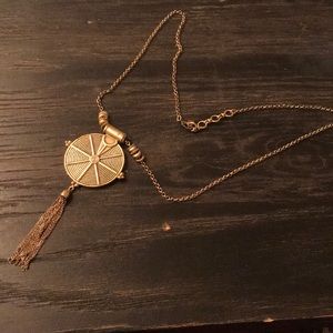 Adorable Lucky Brand statement necklace